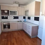 Apartman Theater