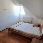 Apartman Theater